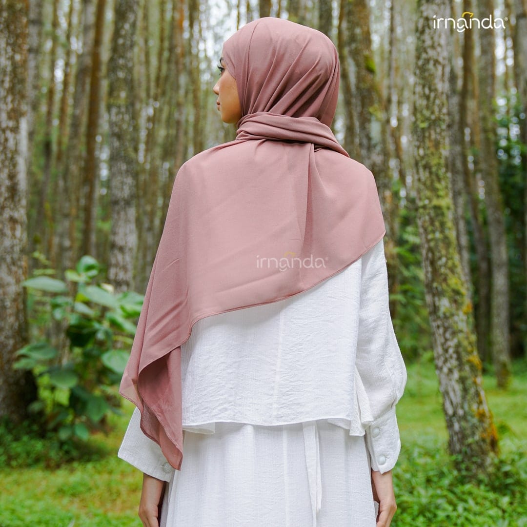 Irnanda Pashmina Pasmina Ceruty Babydoll Premium Ukuran 178 x 75 Hijab Kerudung Polos - Image 6